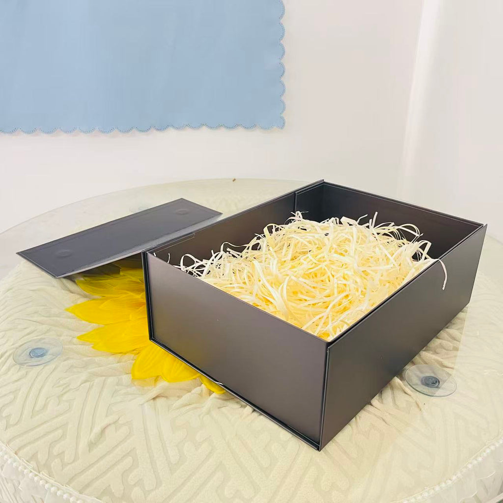 Gift Box with magnetic closing